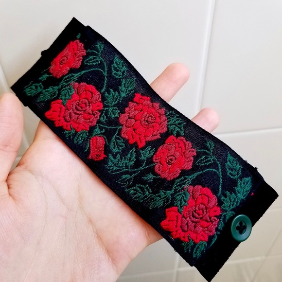 Vintage Jewelry - Vintage Rose Embroidered Cuff Bracelet